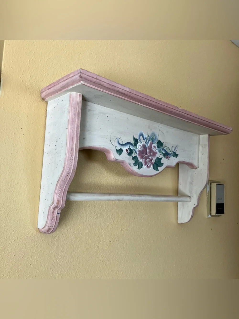 Needs Love! Wall Shelf With Towel Bar - Picture 2 of 3